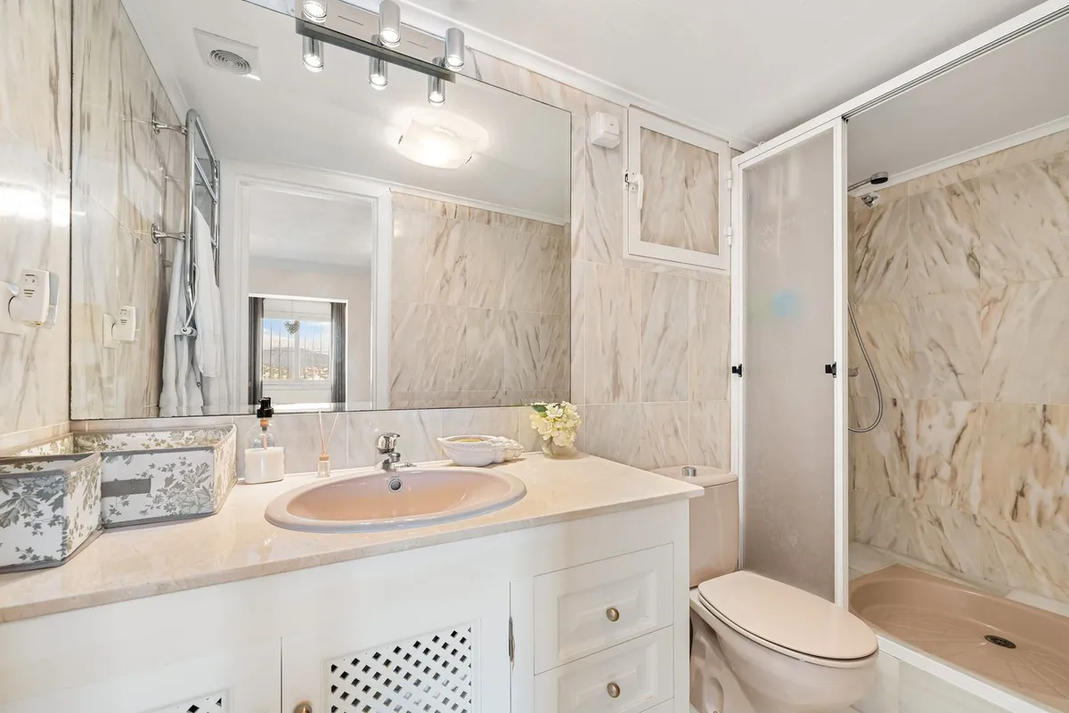 dcc65189-8226-4a8f-99f2-75802600c672