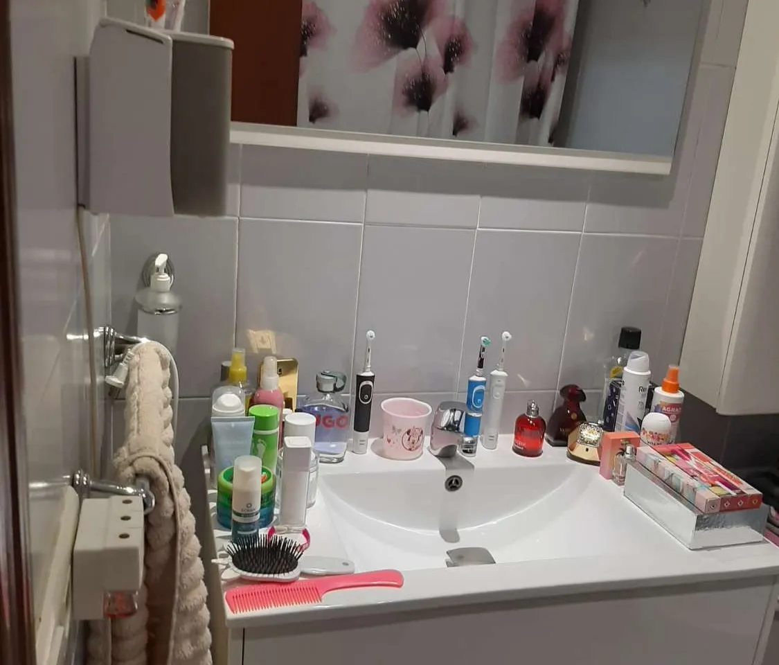 b8d10d53-4acd-4019-9b9f-289f5b23b01f