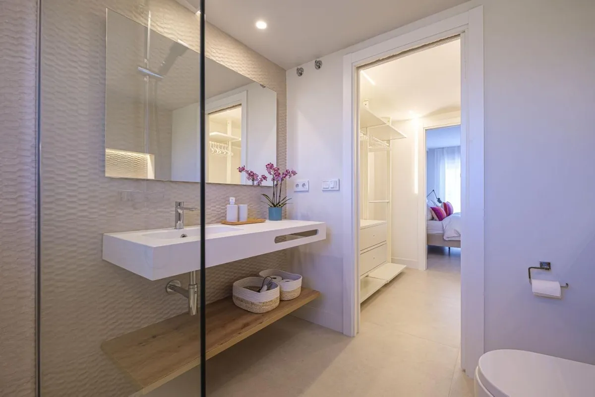 5cdffd67-455c-411c-b3a5-cde9ada37b41