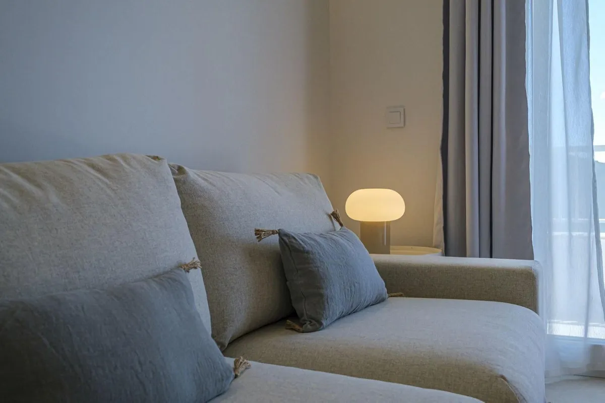 8734e8ff-75ad-49d5-b9f4-3c896b0850c2