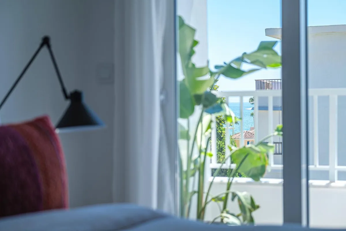 c5eebd92-3a83-4f86-a5d7-2e79b65fdf30