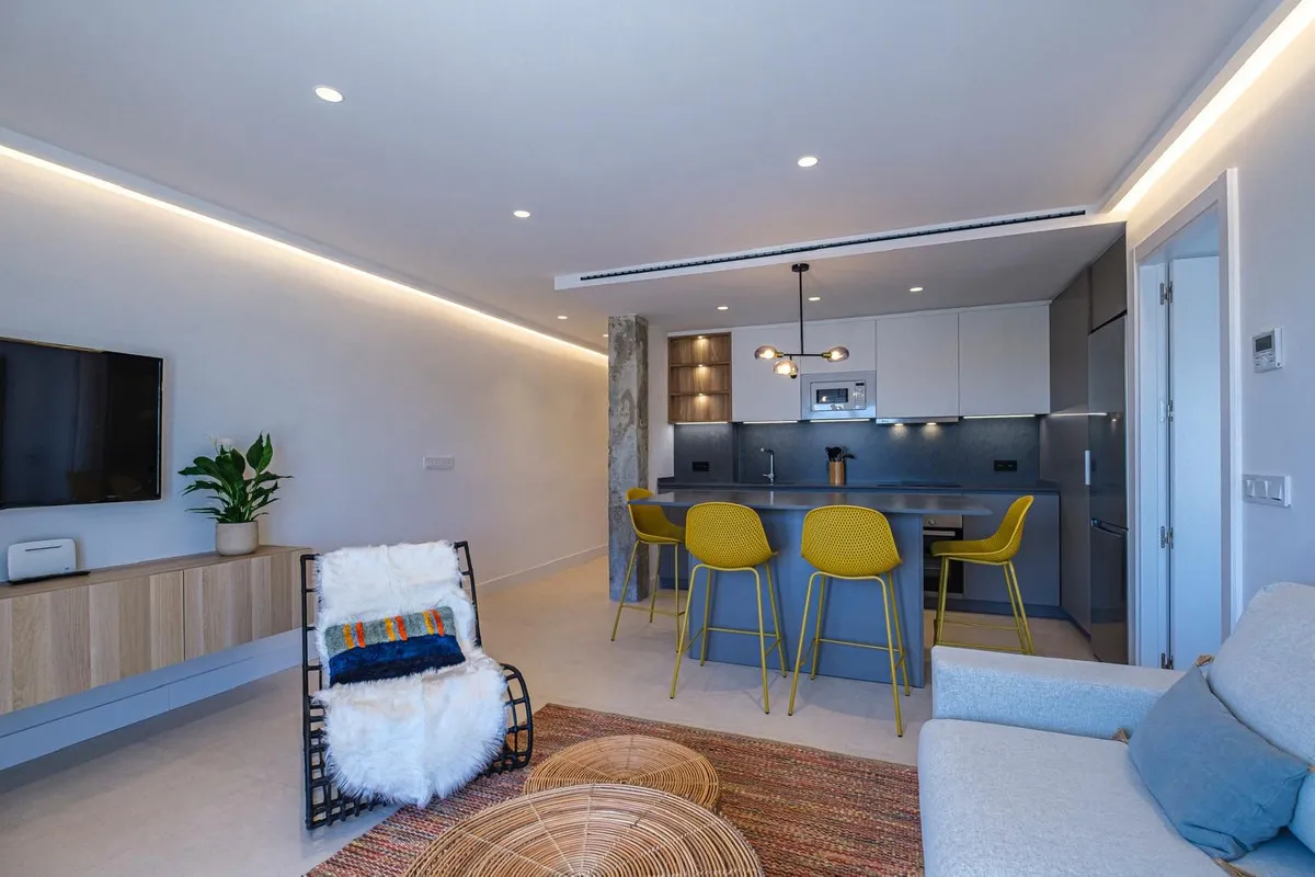 ff81800d-6701-40a1-b8c0-e2257fcf6461