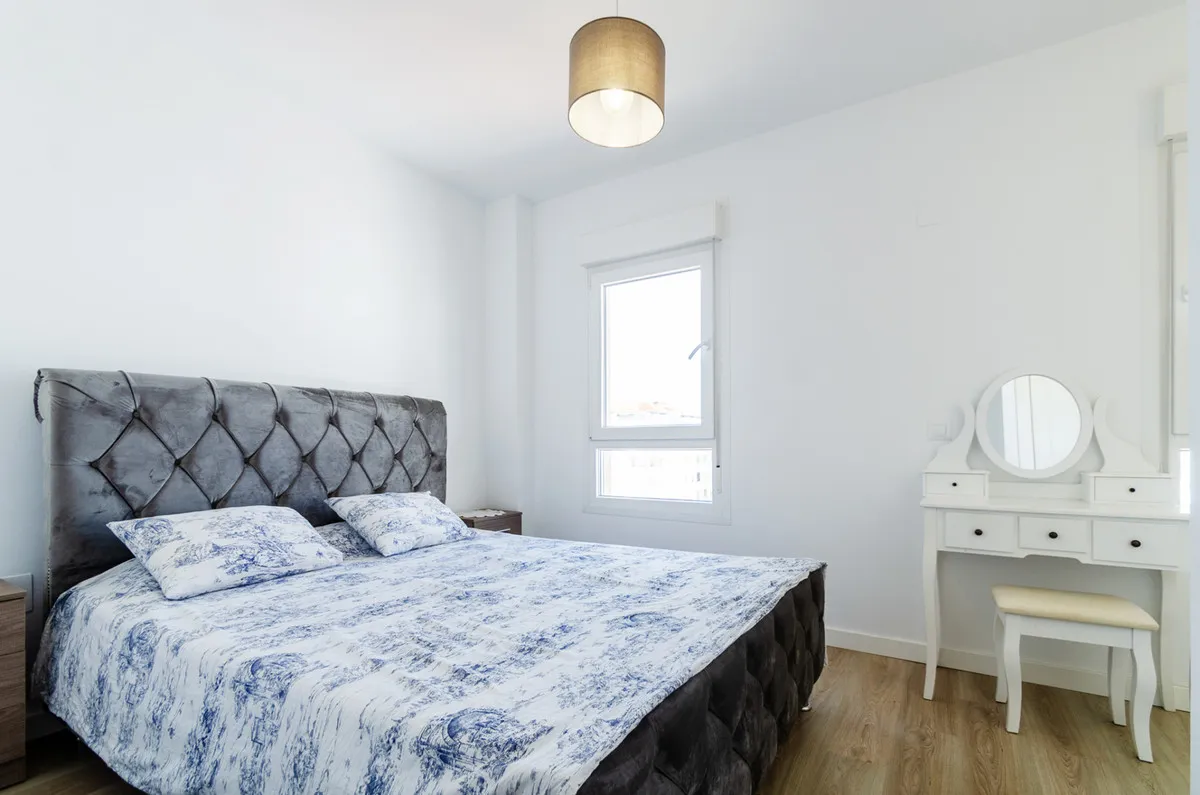 f8dd20d4-d48c-4f8a-99c5-415576e59f73