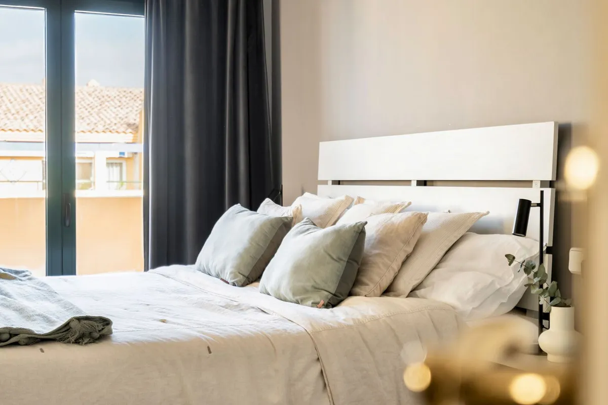 1aa420d6-7f9e-47fa-95c5-2ce29cfdc063