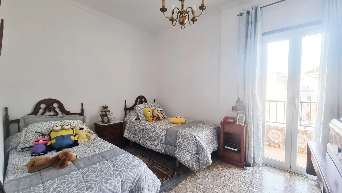 55cf1a22-3a4b-4382-b974-b773aa82d5dc