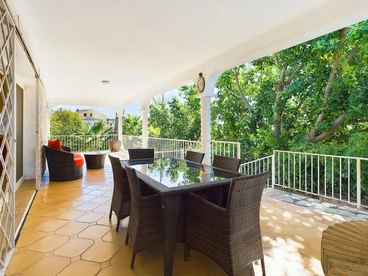 82724a17-7741-46c5-81b6-bd38a0d333e2