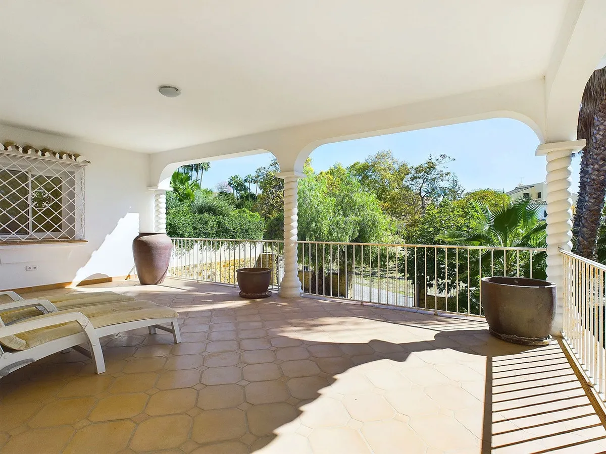 9e68ddca-782a-448b-83d6-ef2176243d12