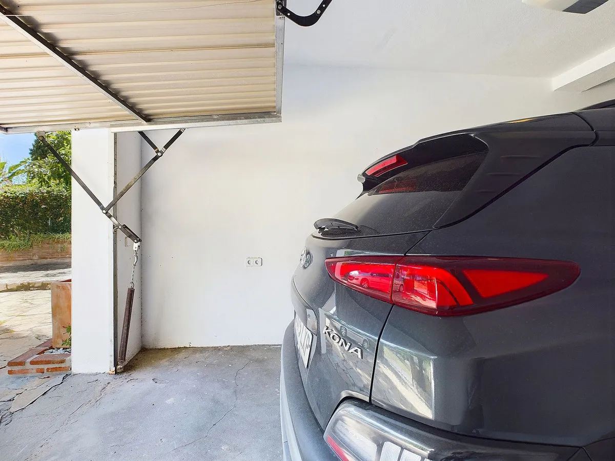 c5a38b2a-4952-4c0f-9ee0-dae5d7e6d884