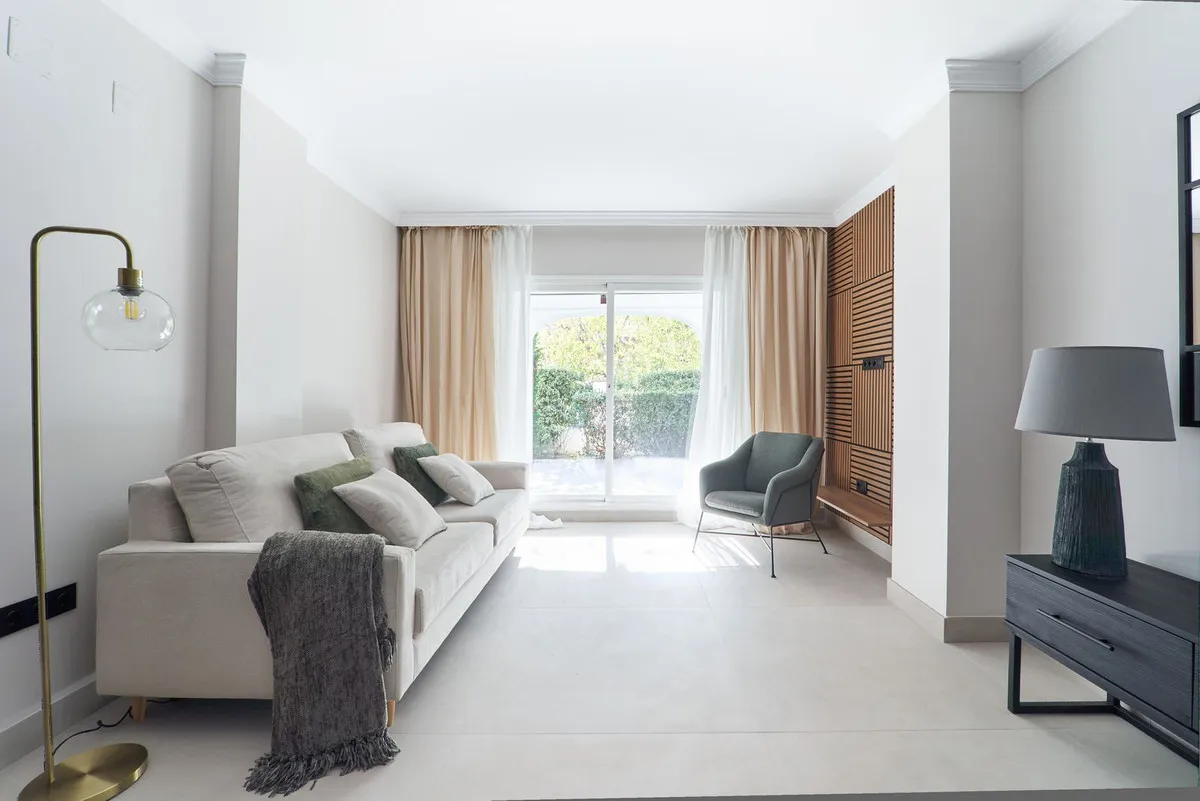 7972d535-e8ac-4997-95cc-cbad7d71f1a1