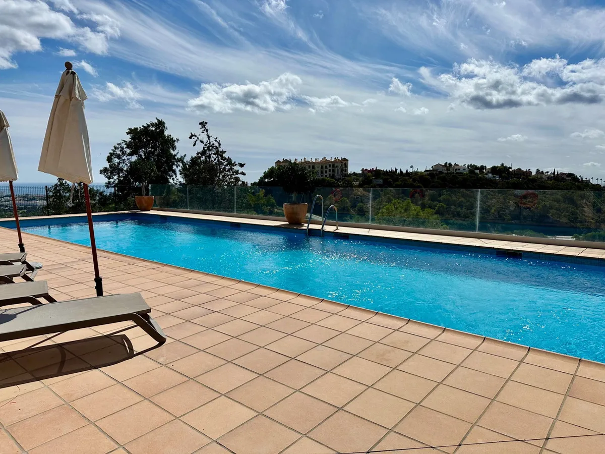 0b37451e-76a5-428f-a529-e2ed455c0c43