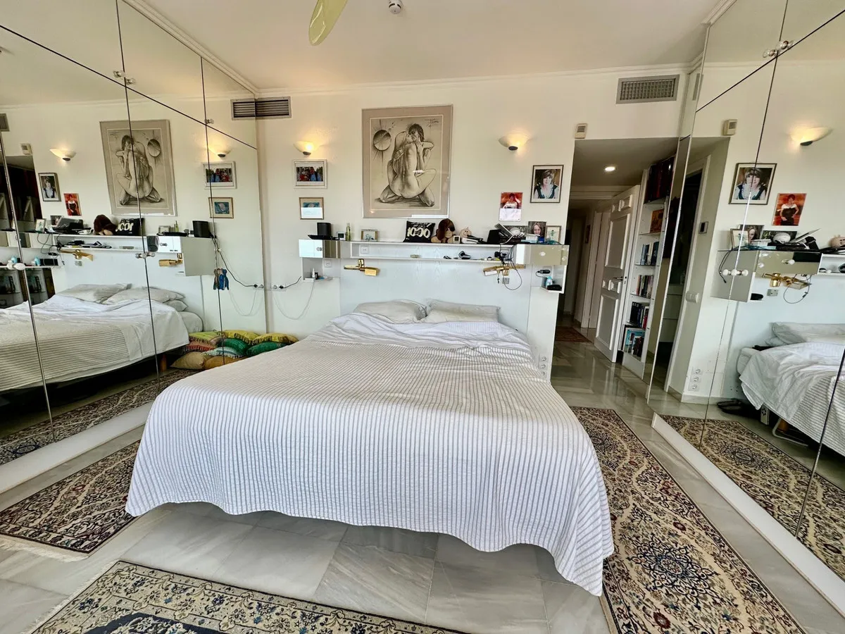 c494fdbb-ae4b-43e0-b16c-ae1b6efed93d