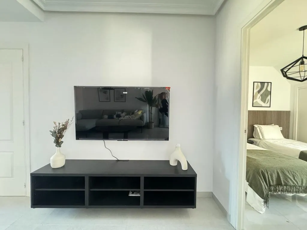 c36a0824-60cd-4aef-a7c8-90b7ec11d755