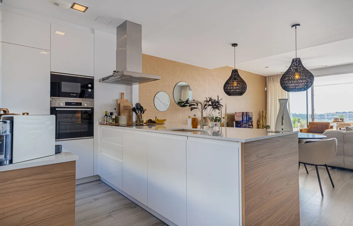 48410877-df33-476c-b4f1-41e36026cd5d