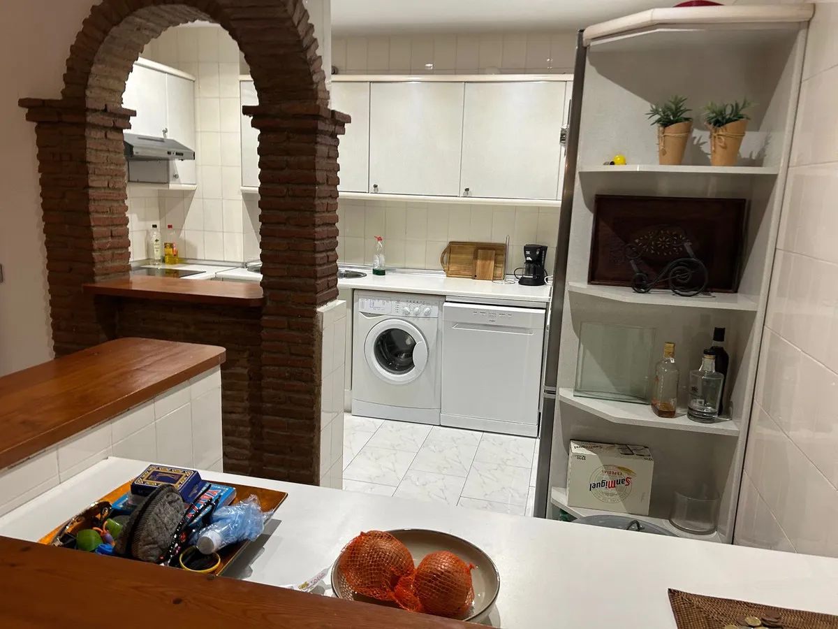 4099f2b8-a596-4dc7-803f-c10f6bdff358