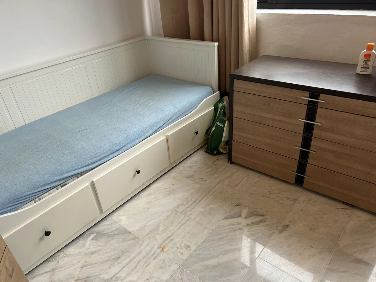 79a99b76-9ad8-4dba-919d-7b071b24d72a