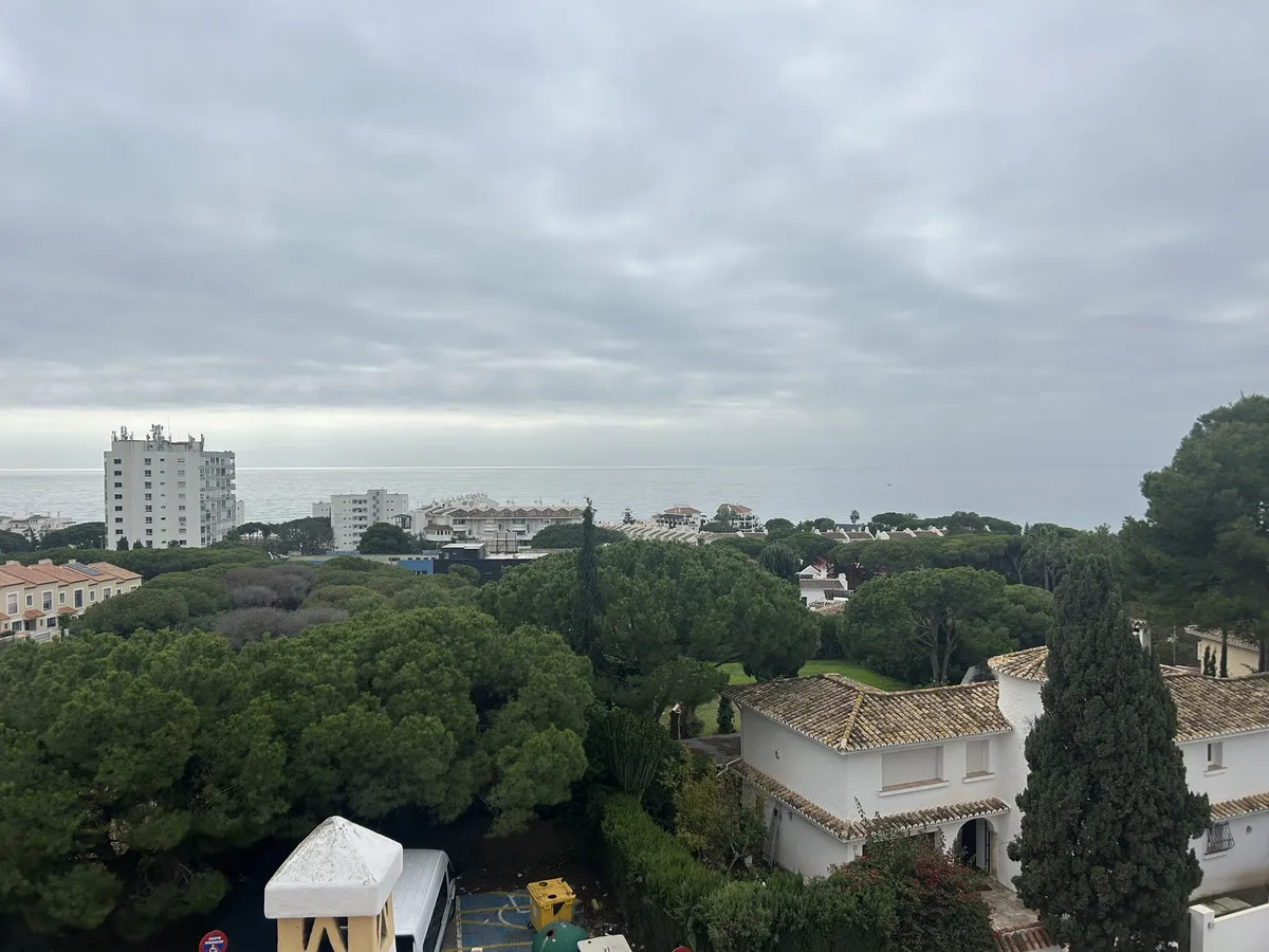 9c6cc877-dddf-4d52-9cae-58f023cf4fa2