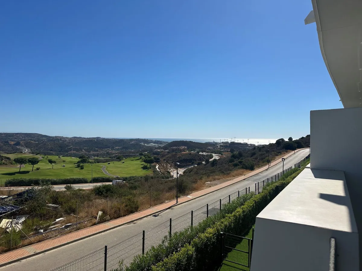 ab9ba5c2-526b-45bc-9df1-a0b3404490a8