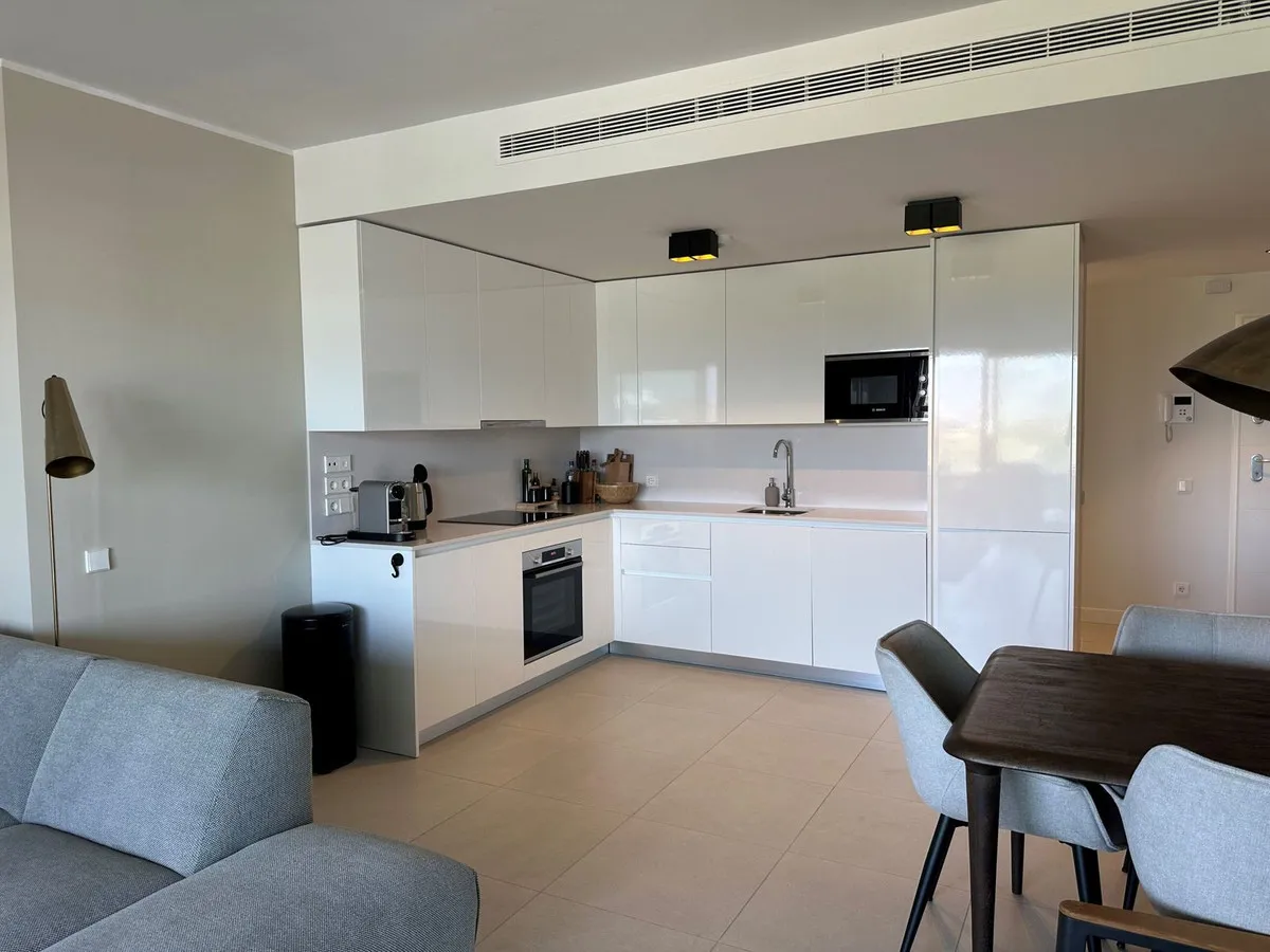 adeb51b7-1d78-4d6c-ab37-202bc209d03b