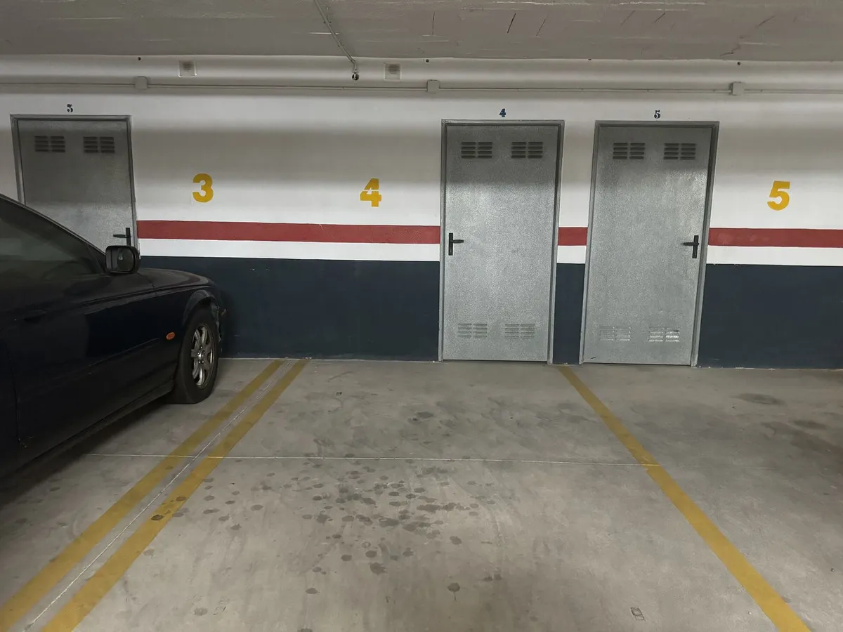 5e74de27-76c7-425a-9c5e-b654a06996bf