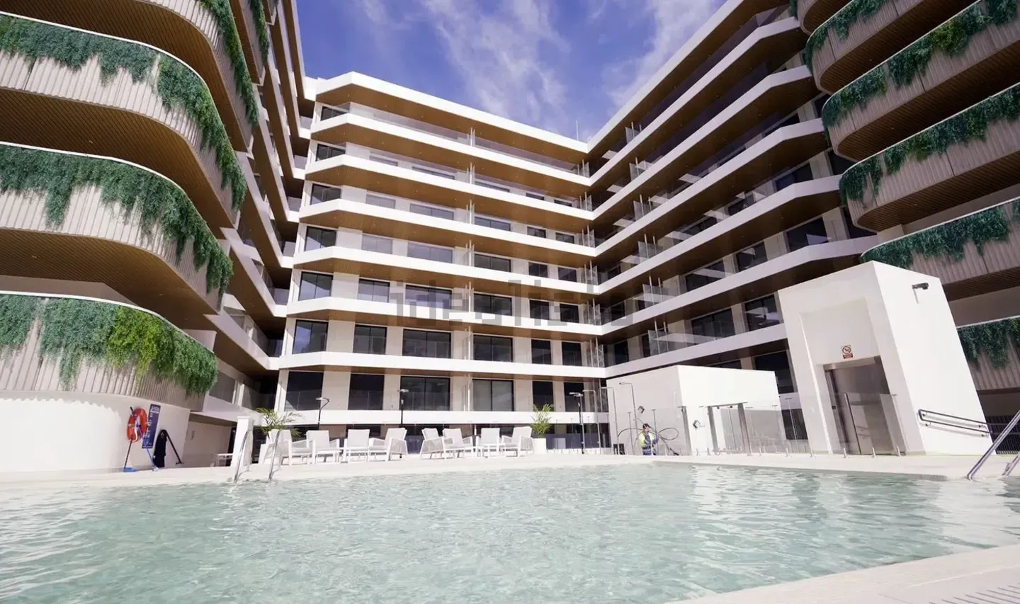 2de95546-f60e-425d-a897-21254e4d8fcb