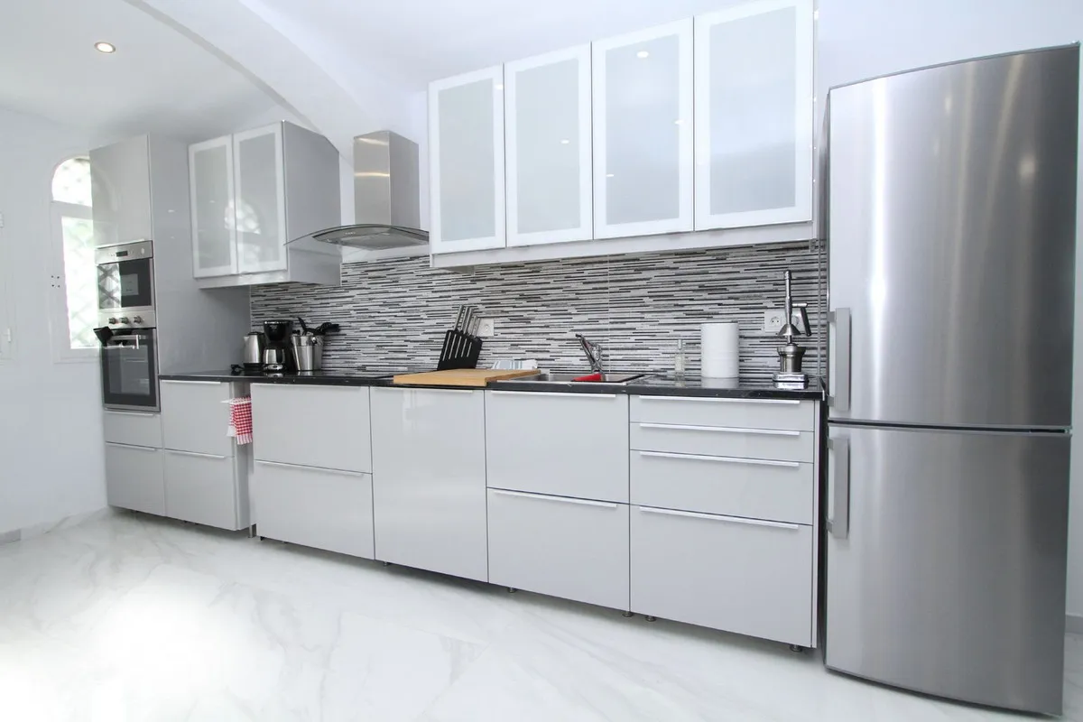 0901544b-d09d-46eb-8d45-14c822a00a91