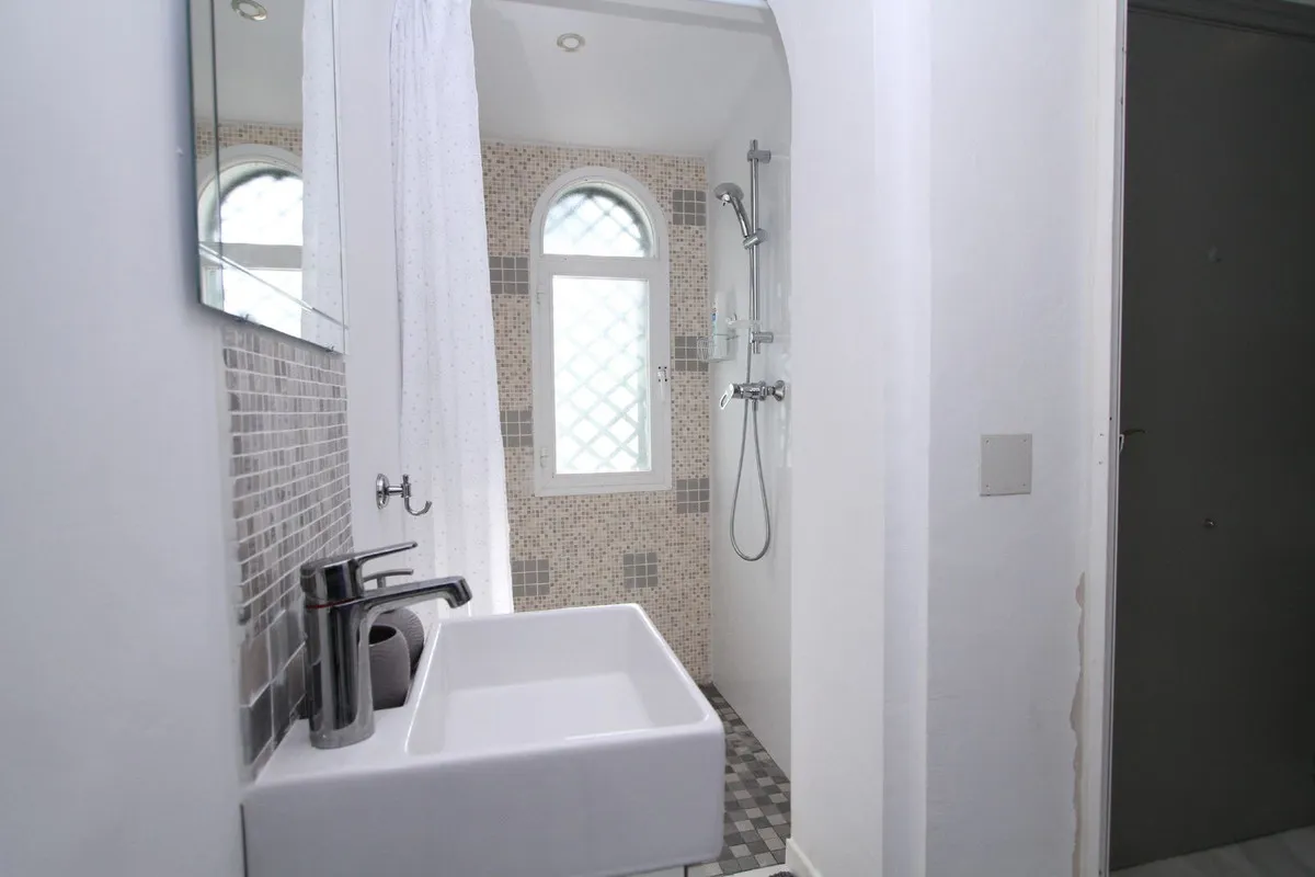 110c9e7b-7c73-42bb-b663-ab9ac3353f28