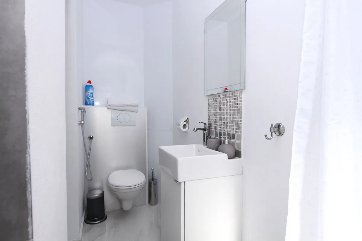 75c4bc4b-aed0-46fa-834e-370c21a46b7a