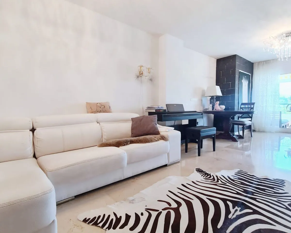 281131b8-aa24-4b42-ac0f-ce2ba4a236b4