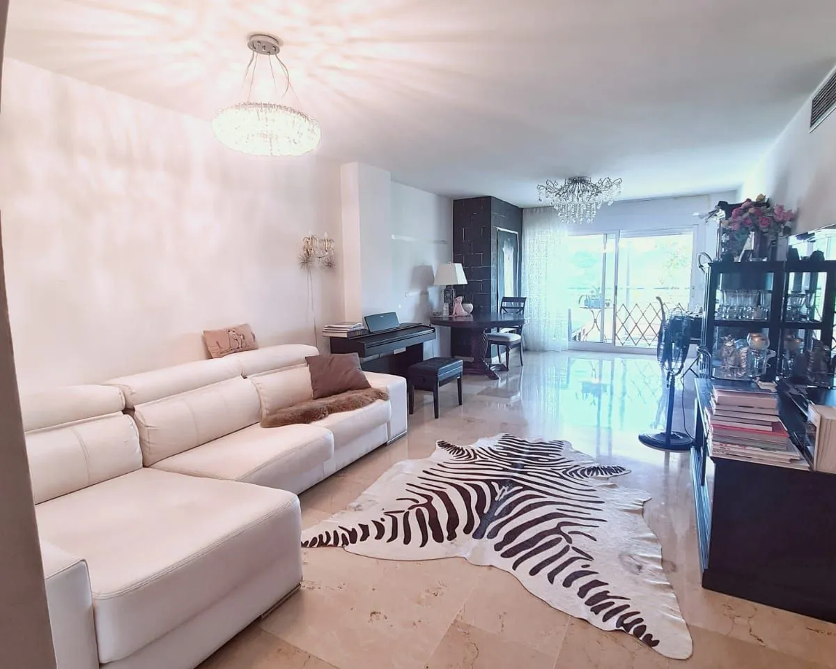 b3015921-4f4e-485c-80f1-5ef9266cf3be