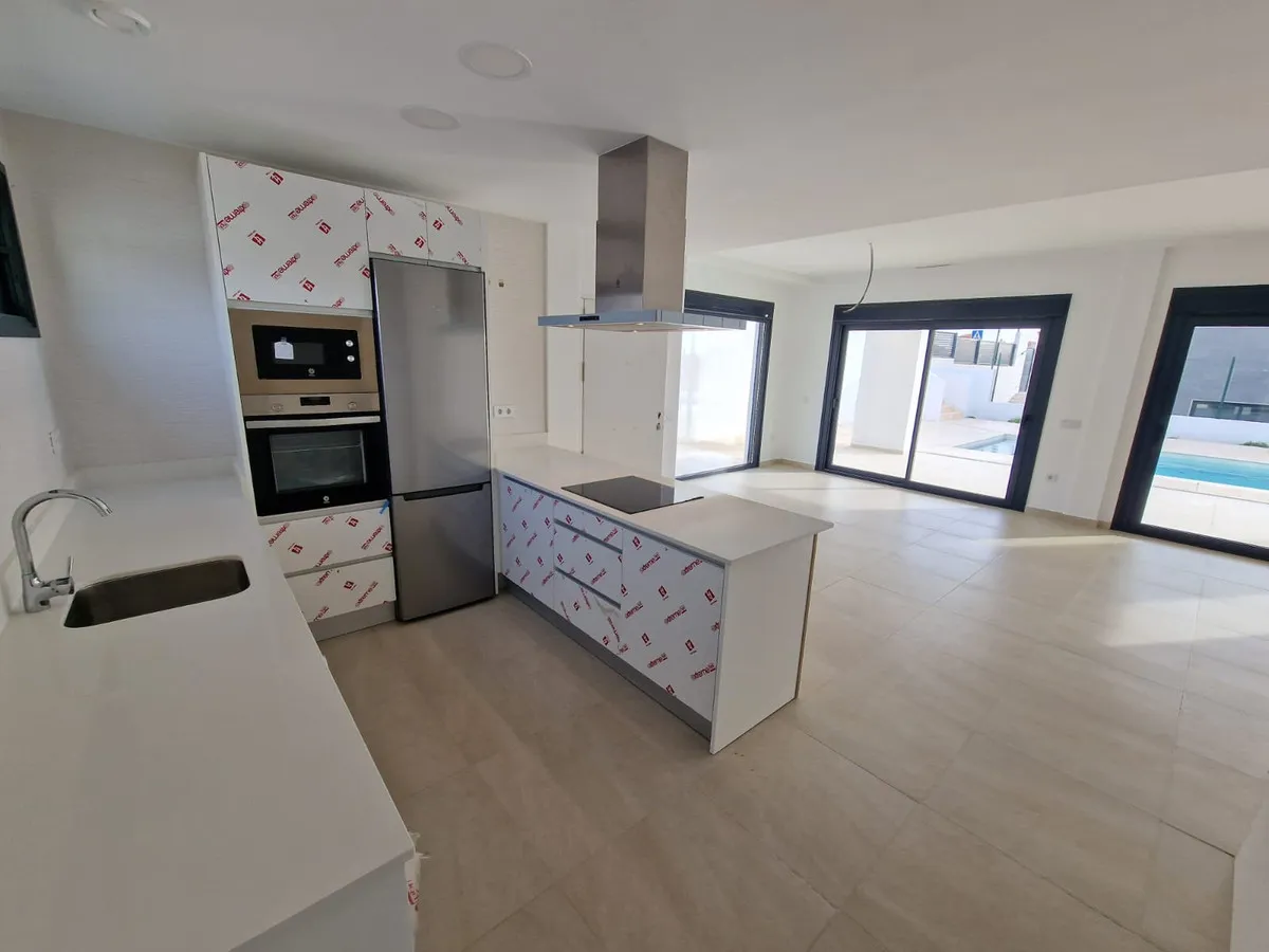 95a2b110-7c44-47ac-81b7-503d4757f39b