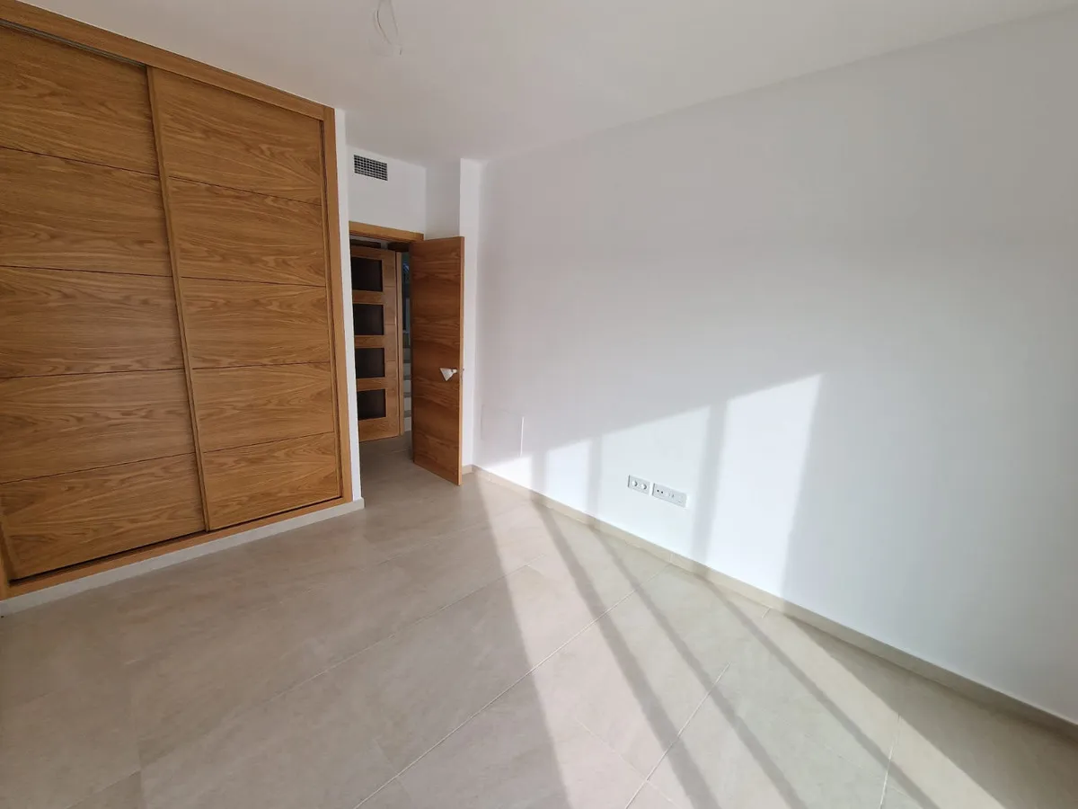 ab36a433-8a2c-41e1-b809-ecbe1f90bcd8