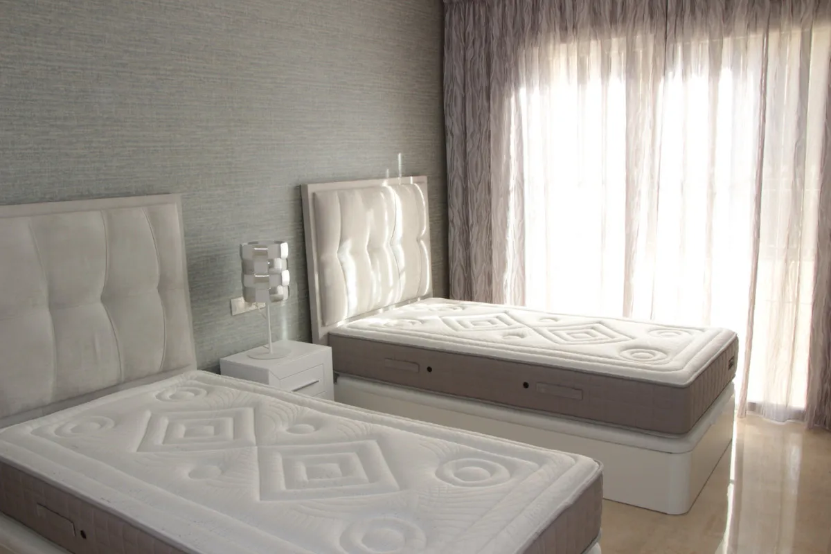 67488560-9b5c-4323-85da-43cd334d91f5