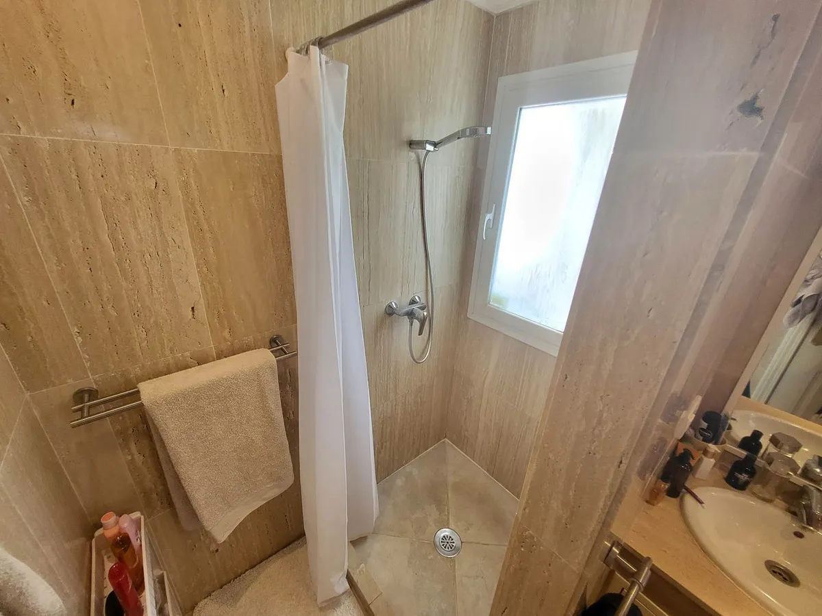 6452beca-5ac9-4811-b1b1-9ec7d0aafe21