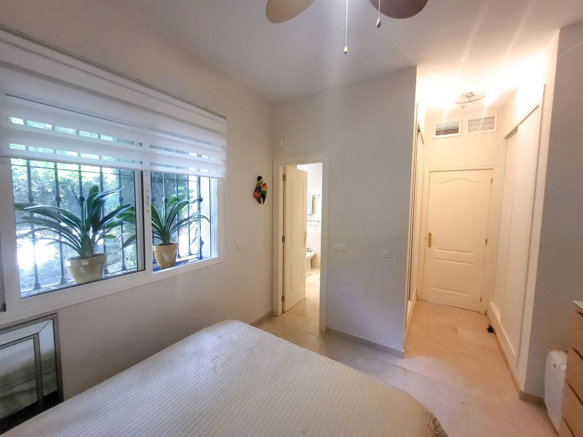 75bd178f-e64f-4c8a-880b-c6f974b49b4a