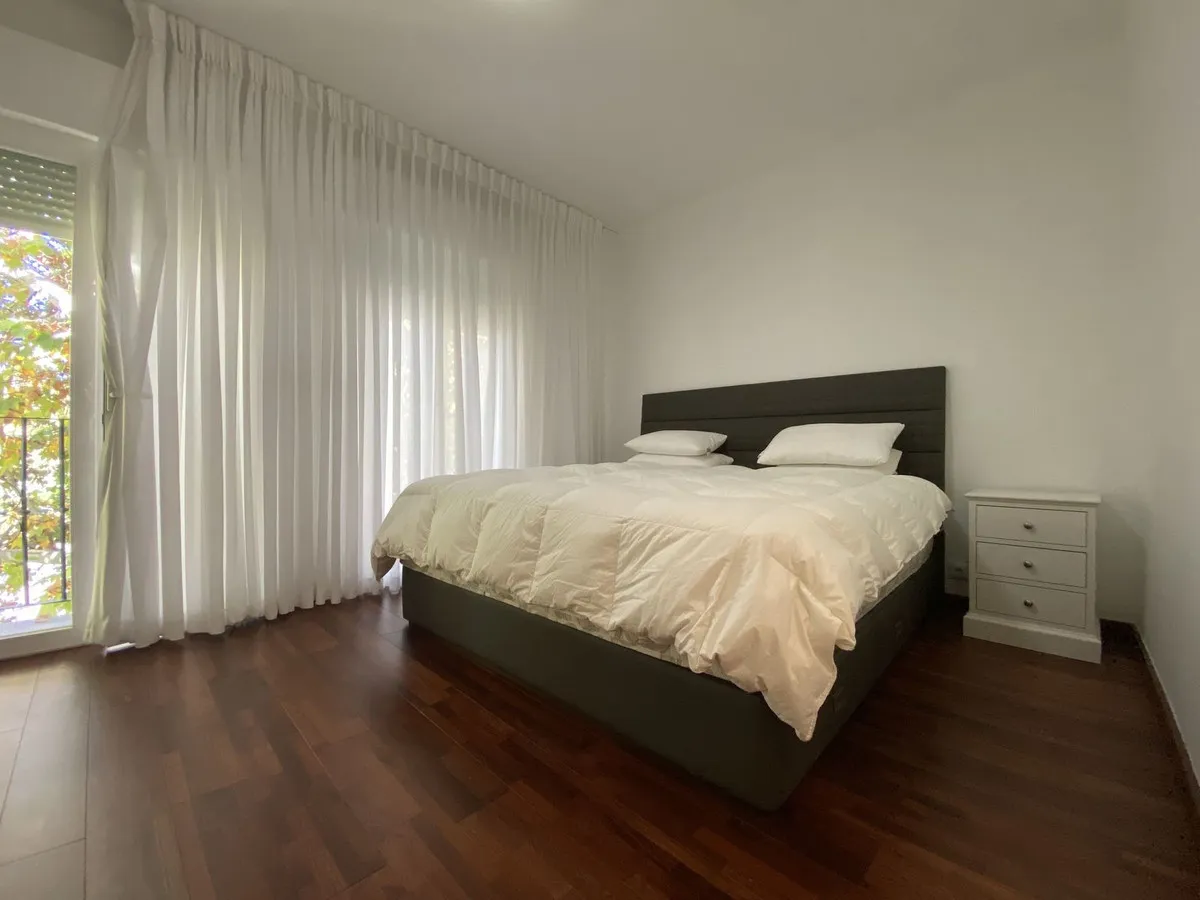 48ef1bf8-03fd-4103-ad71-a482cd8770e2