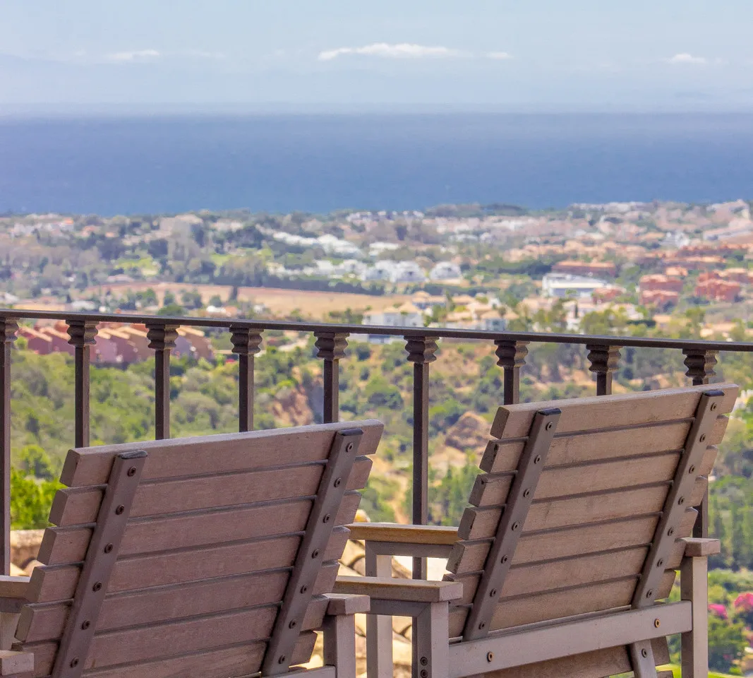 a8fad761-4fff-4131-bdda-340247933ee6