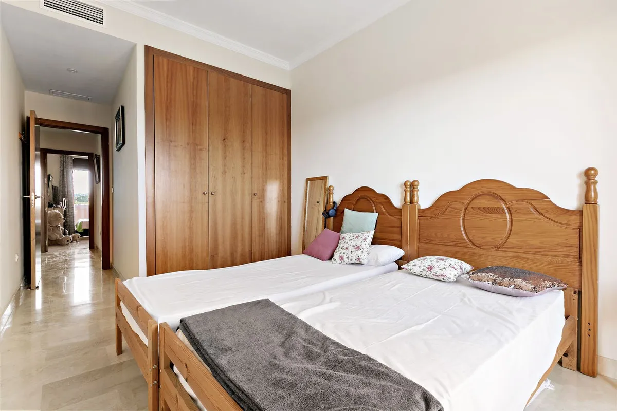 215e6445-27f9-4f04-a486-0406cb72c1b8