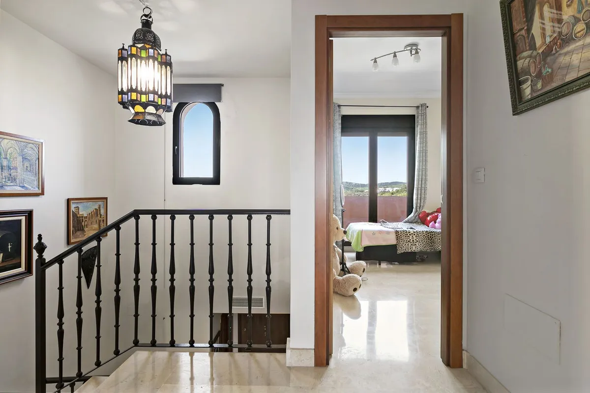 8da806c3-11bc-41ac-8f81-71ca29c9a929