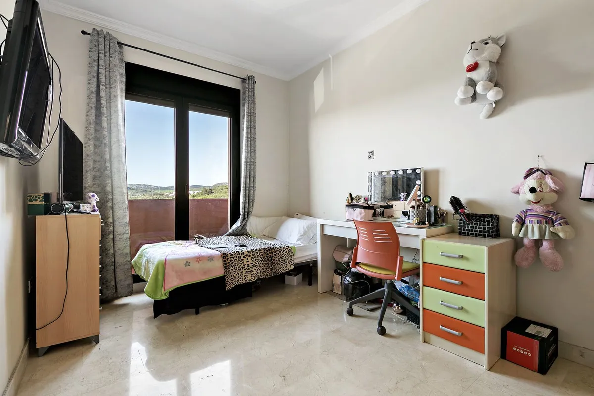 b07222e6-da17-464d-9a7b-cd392c0ed14d