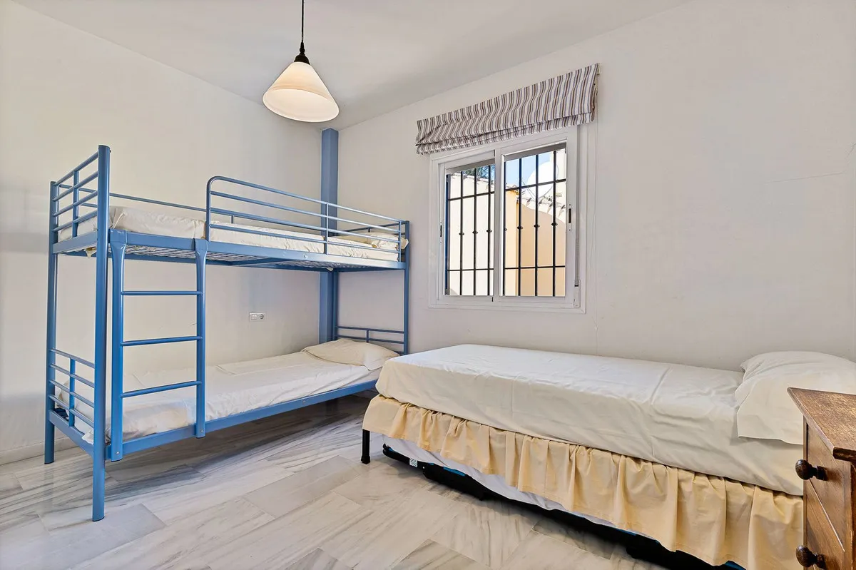 04862b34-a9f1-49a6-80c2-f46202b1a1f2