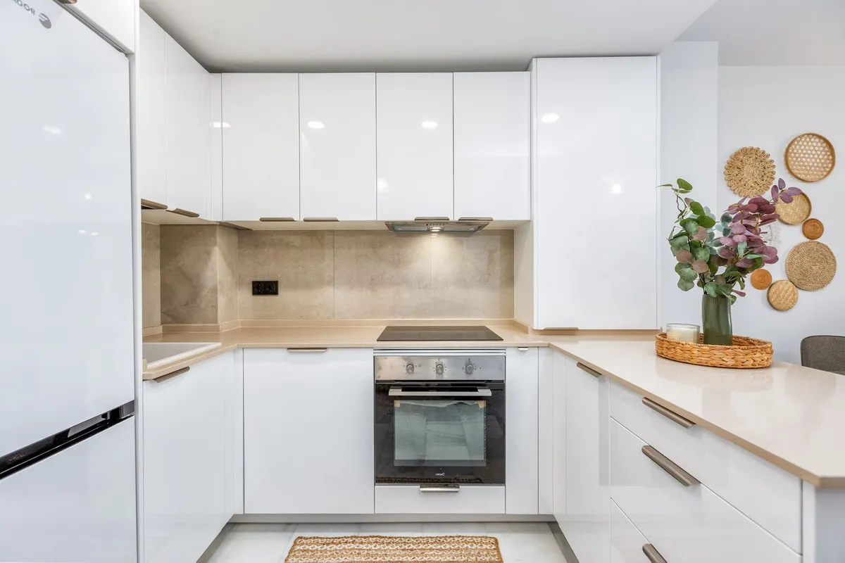 19dcb07c-1c4e-47c6-8513-0288748ef77d