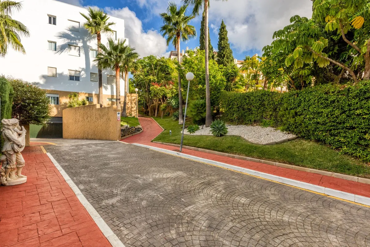 38f280c6-14b9-484f-8101-35d881049d5d