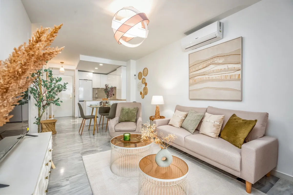 b5d330c4-d2c7-4a71-9b7f-4e2c10d152d8