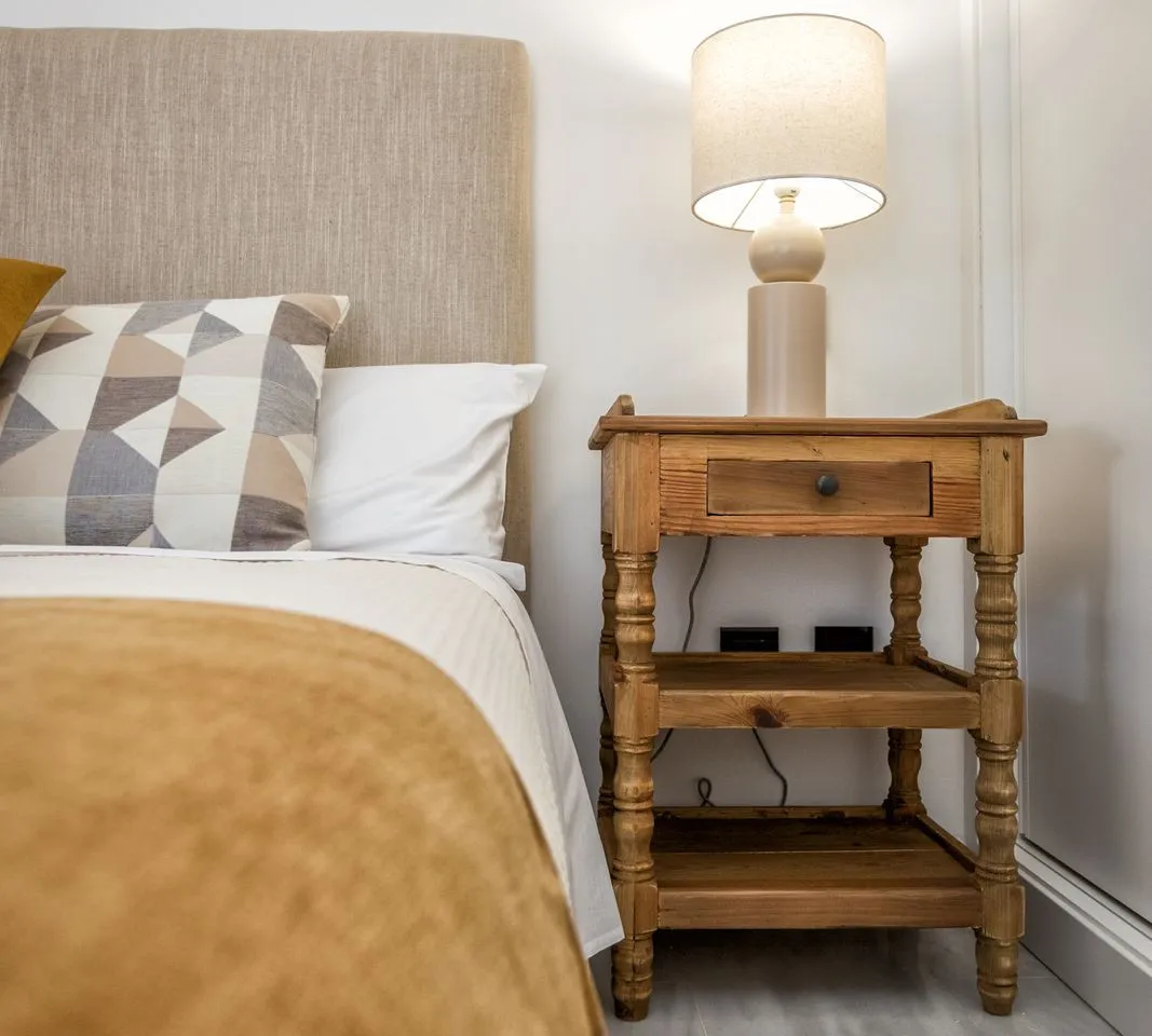 e0489c12-f1f8-433d-8422-705d673ace51