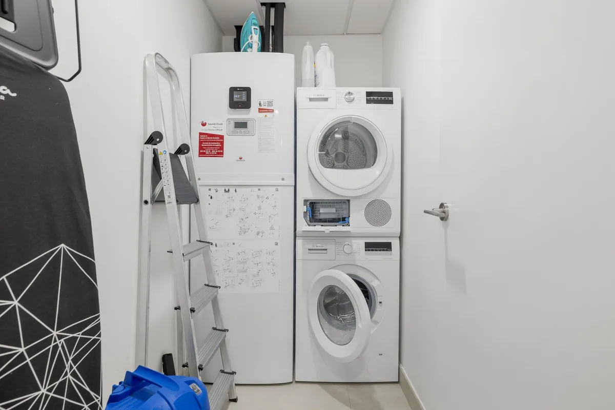 6eafd50a-4533-43fa-96a1-33e86154aea1