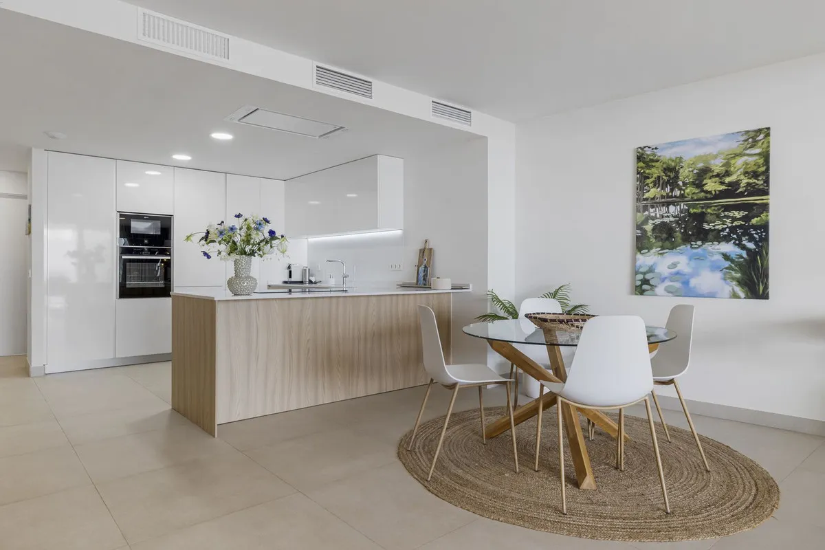 7e407961-c57a-4f85-8fa4-0d1906a0a025