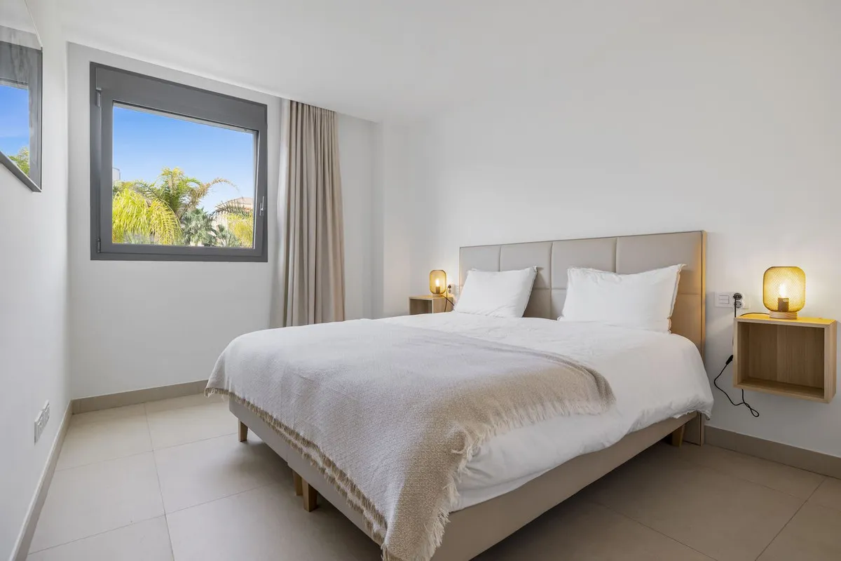 9e416784-4374-4b7c-8475-28504b09694c