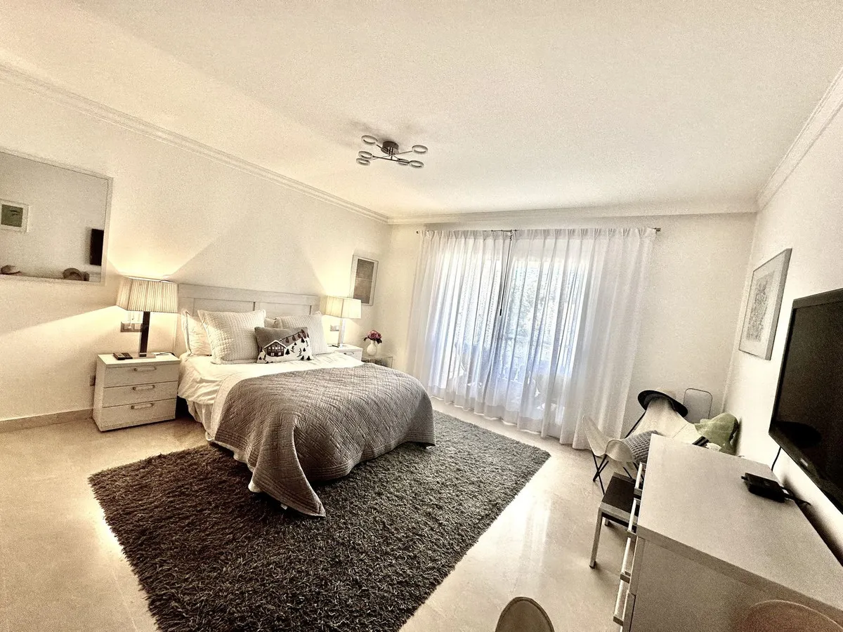 857eb0b8-aa5e-45ea-ab20-5cabbd515306