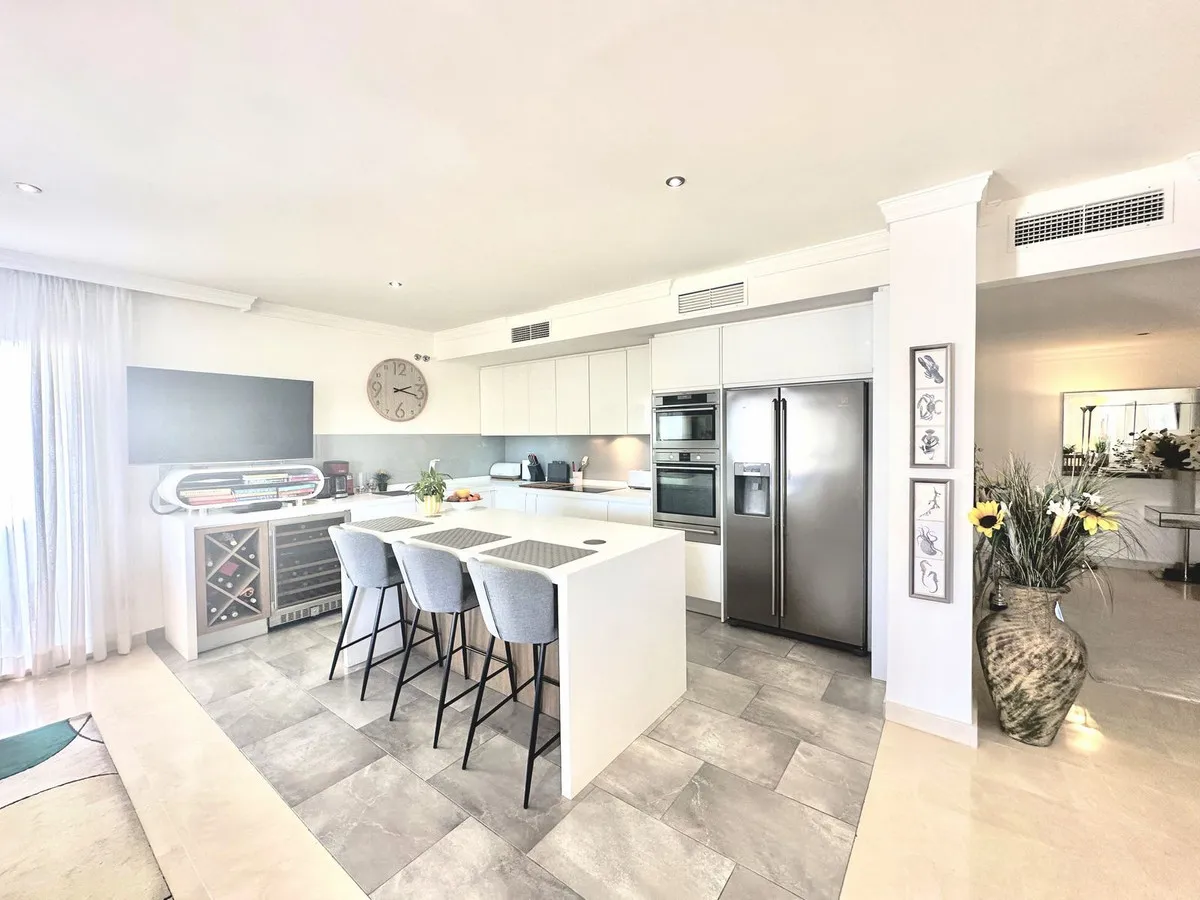 d0c6a061-850c-4d2c-888b-acae84d8f026