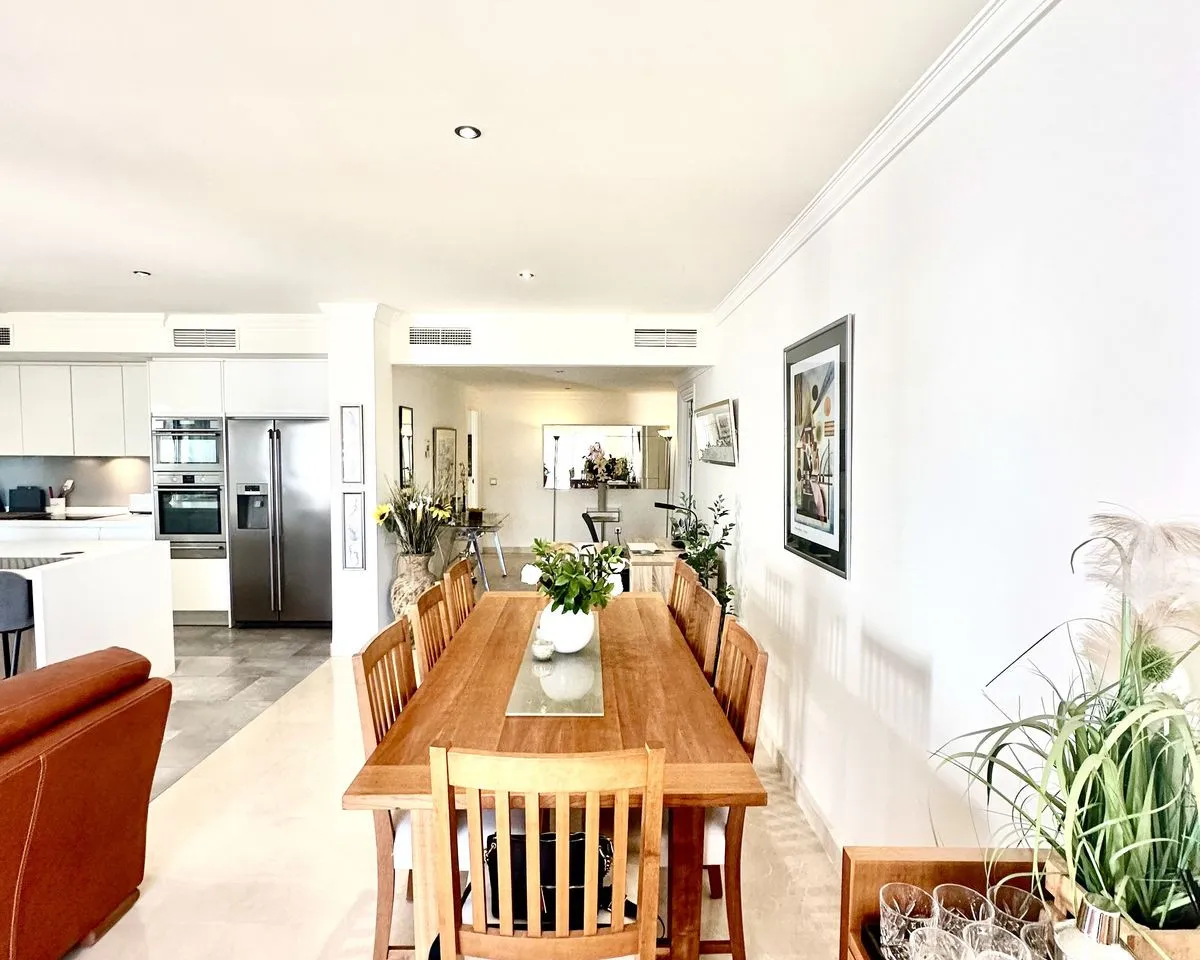 eaf506f6-a157-40a3-a18b-ae5bada5944e